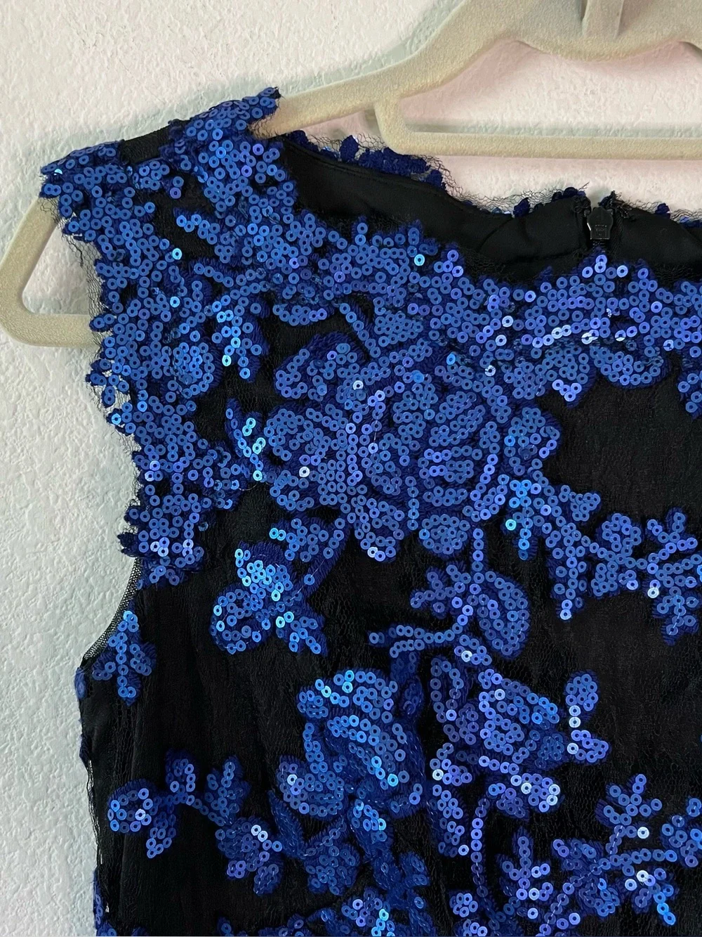Tadashi Shoji Floral Lace Sheath Dress Blue Black Size 8 Wedding Guest Cocktail